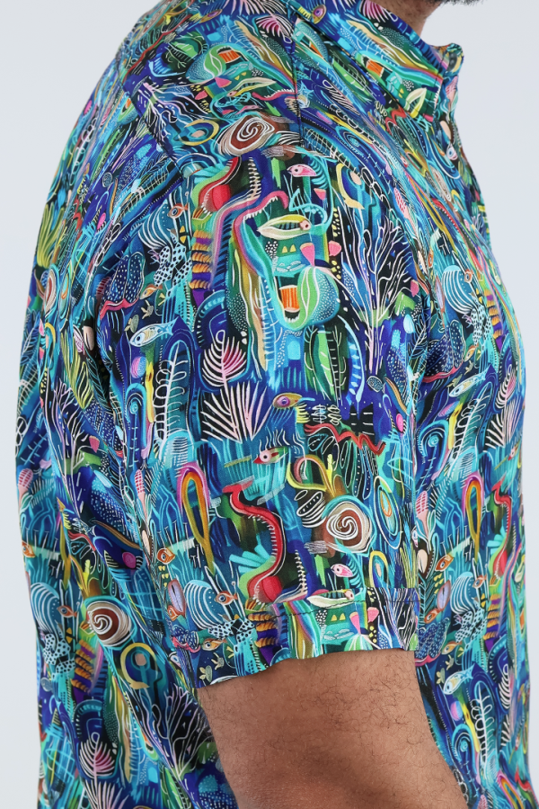 Camisa Manga Corta Estampado Moderno Corte Relax Con Botones Para Hombre